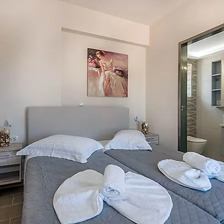 Romanza Luxury Kalamákion