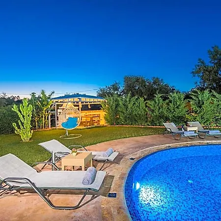 Hotel Romanza Luxury 4*